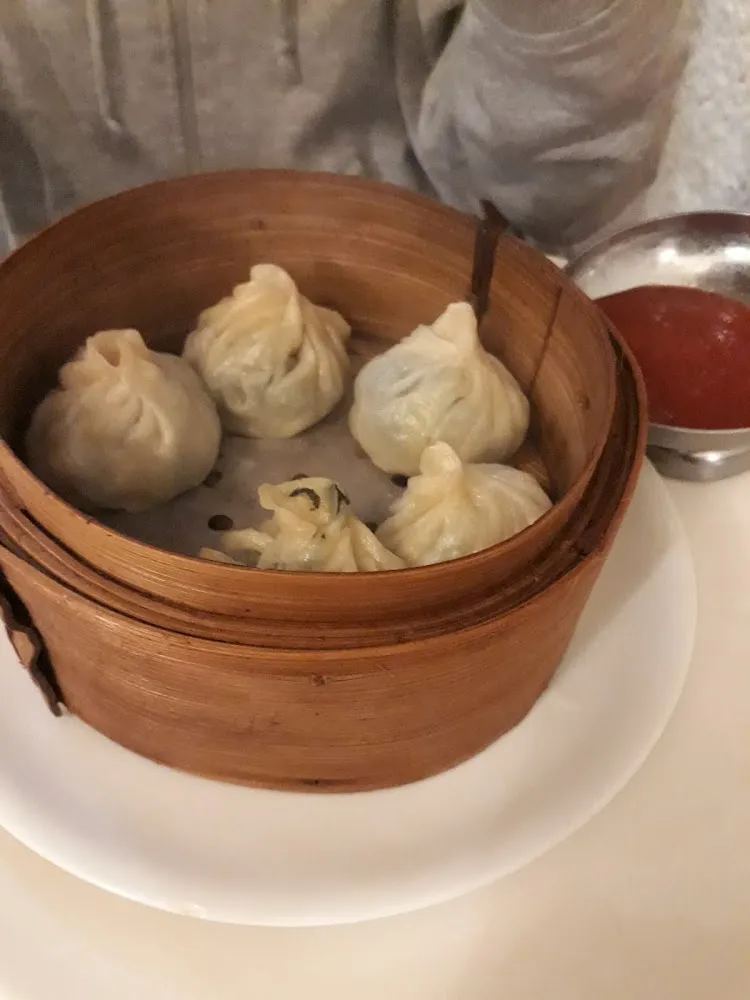 Ravioli Aux Épinards Cuit À la Vapeur